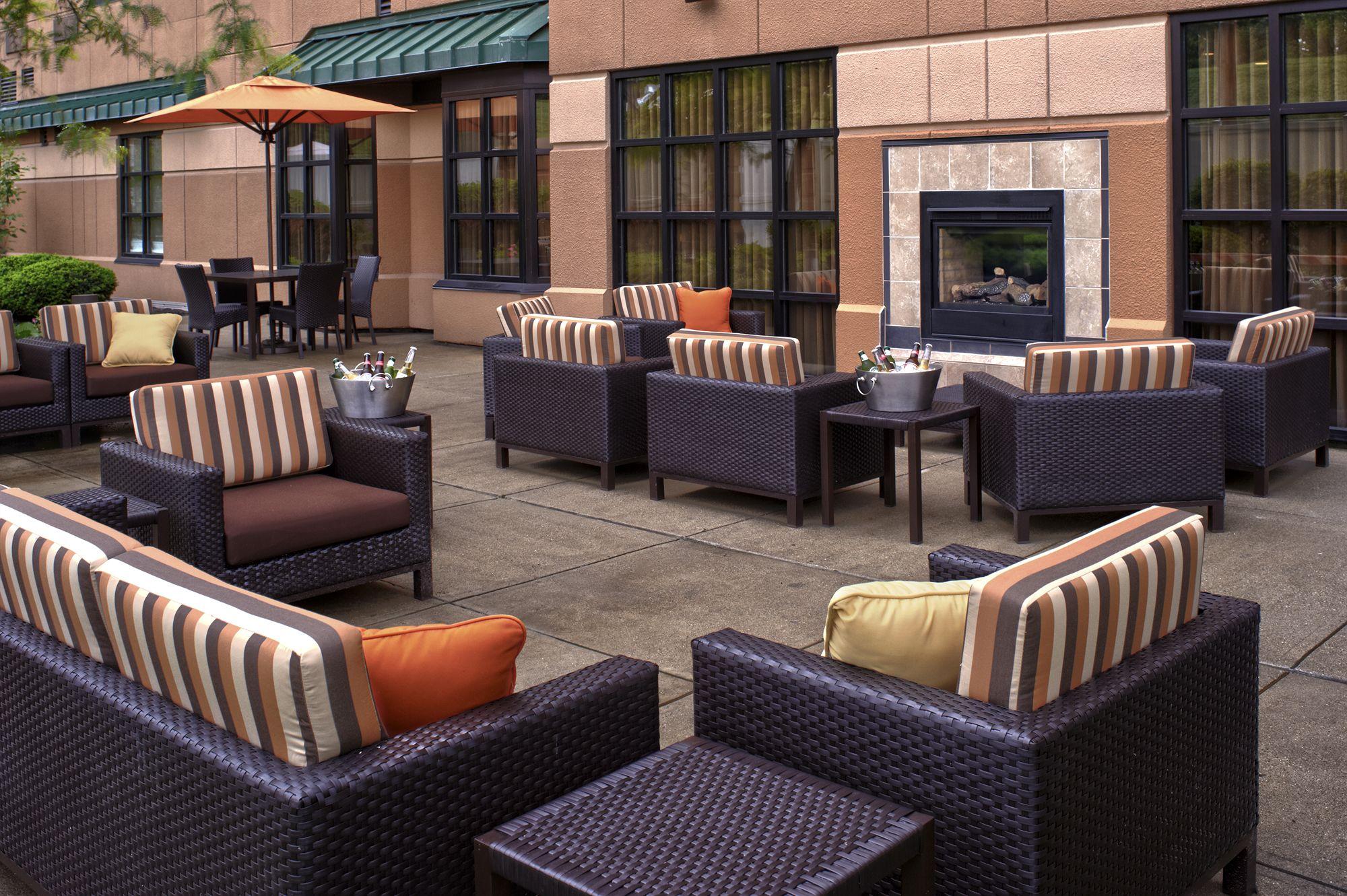 Courtyard Cincinnati Covington Exterior foto